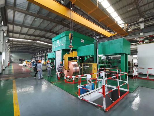 連続的な冷間圧延製造所ラインがのために使用した高速4の立場800mmは管Q195、Q215、Q235を作る