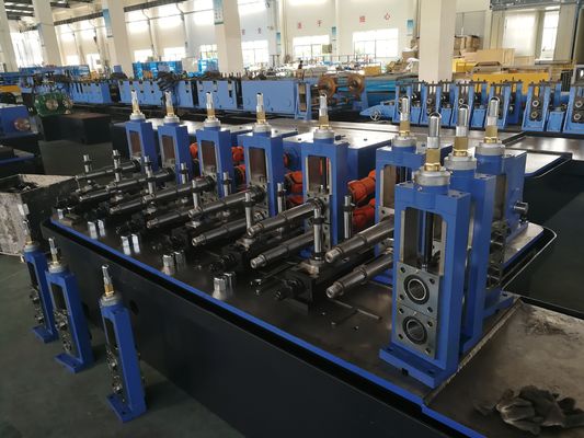 MA114倍は0.7mmのためにDecoilerによって溶接される管製造所の先頭に立つ